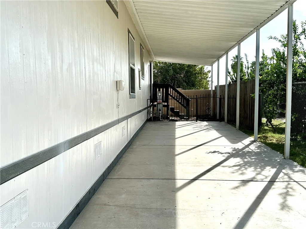 164 Hickorywood Ln, Bakersfield, CA 93308