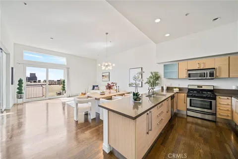 1234 Wilshire Boulevard Unit 612, Los Angeles, CA 90017 - MLS#: OC25022591