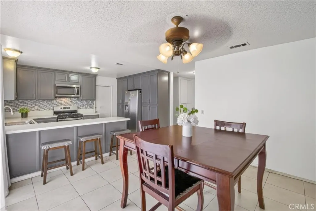 Additional image 10 of 697 S Smoketree Ave, Bloomington, CA 92316