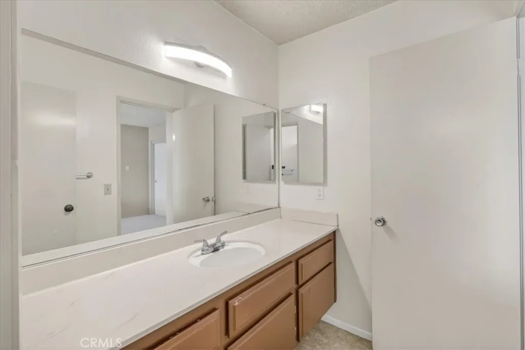 Additional image 82 of 697 S Smoketree Ave, Bloomington, CA 92316
