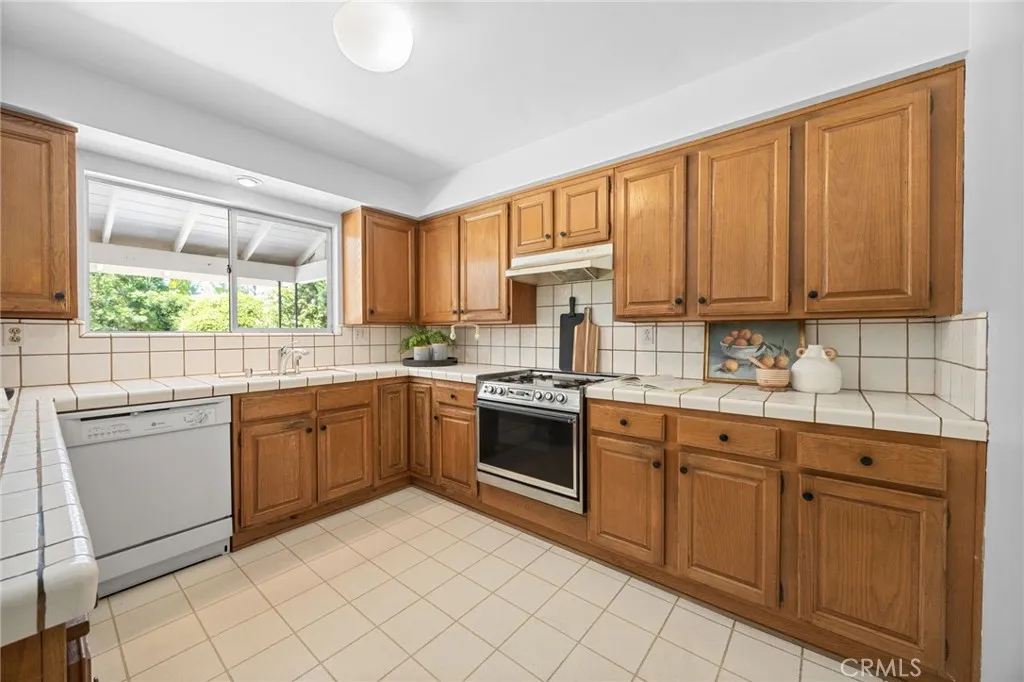 Additional image 45 of 2032 Shelterwood Road, North Tustin, CA 92705
