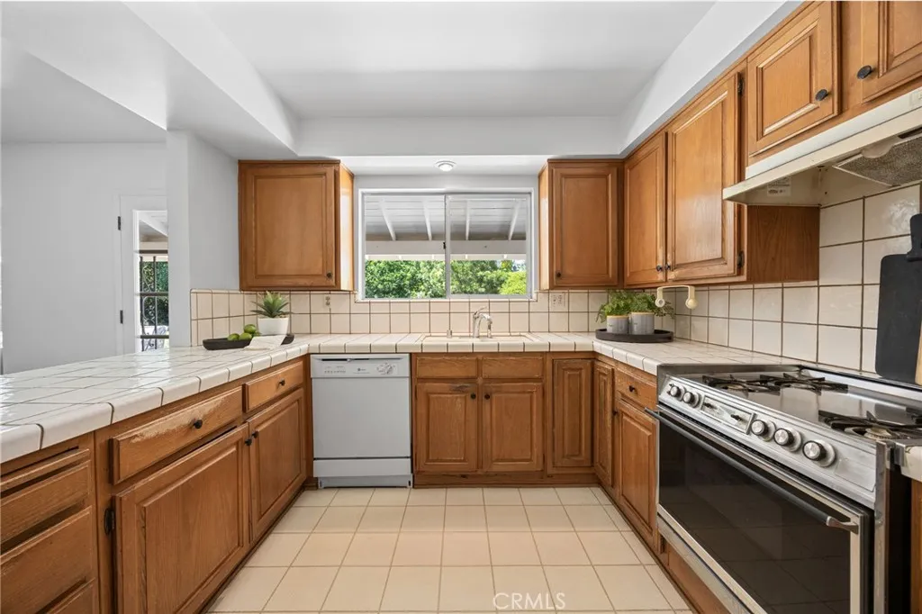 Additional image 12 of 2032 Shelterwood Road, North Tustin, CA 92705