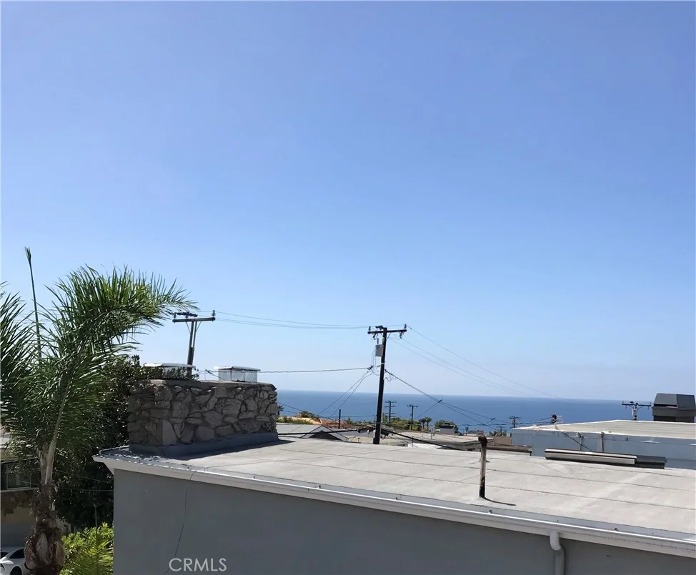 735 Longfellow Avenue, Hermosa Beach, CA 90254