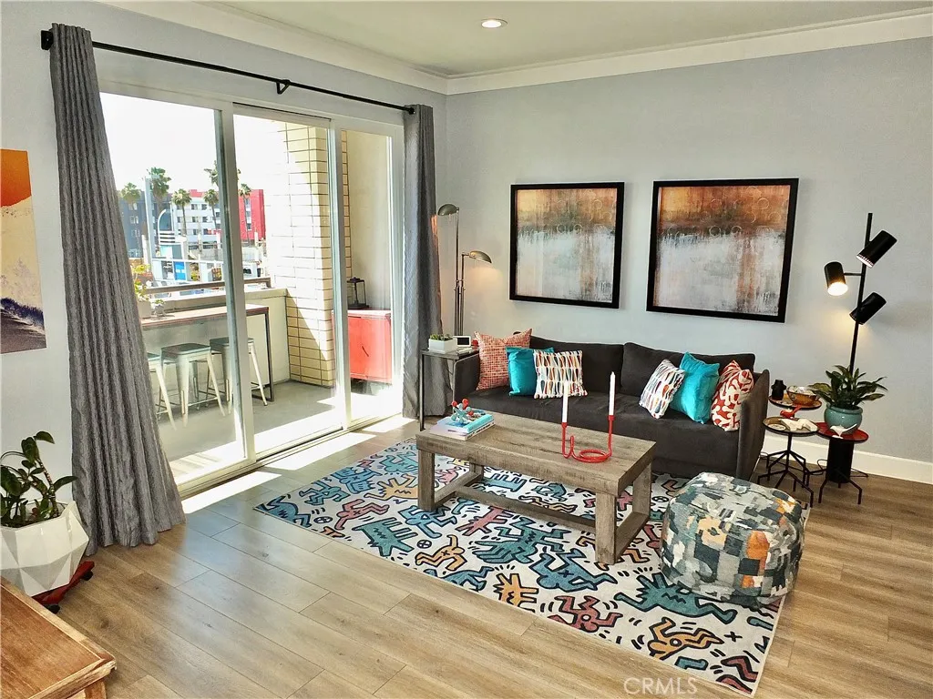 Additional image 45 of 300 E 4th St Unit 215, Long Beach, CA 90802