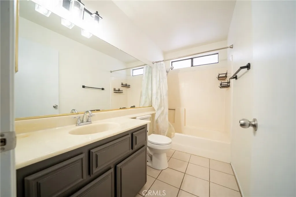 Additional image 5 of 1221 W Avenue H4, Lancaster, CA 93534