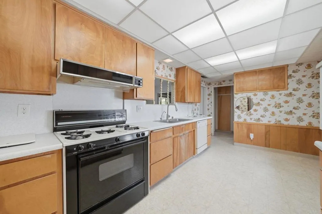 Additional image 49 of 45 El Capitan Drive, Chula Vista, CA 91911