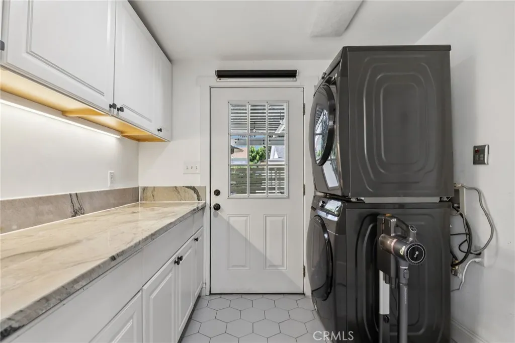 Additional image 19 of 230 S B St Unit 1, Tustin, CA 92780