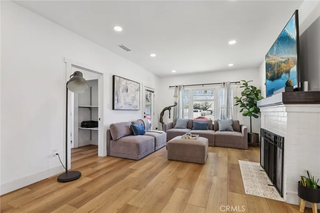 Additional image 55 of 230 S B St Unit 1, Tustin, CA 92780