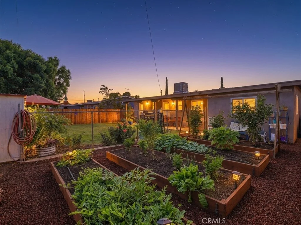 472 Laraine Dr, Beaumont, CA 92223