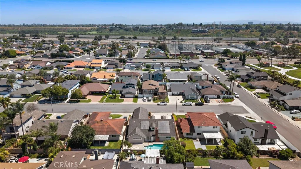 21191 Binghampton Cir, Huntington Beach, CA 92646