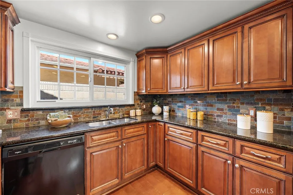 Additional image 6 of 21191 Binghampton Cir, Huntington Beach, CA 92646