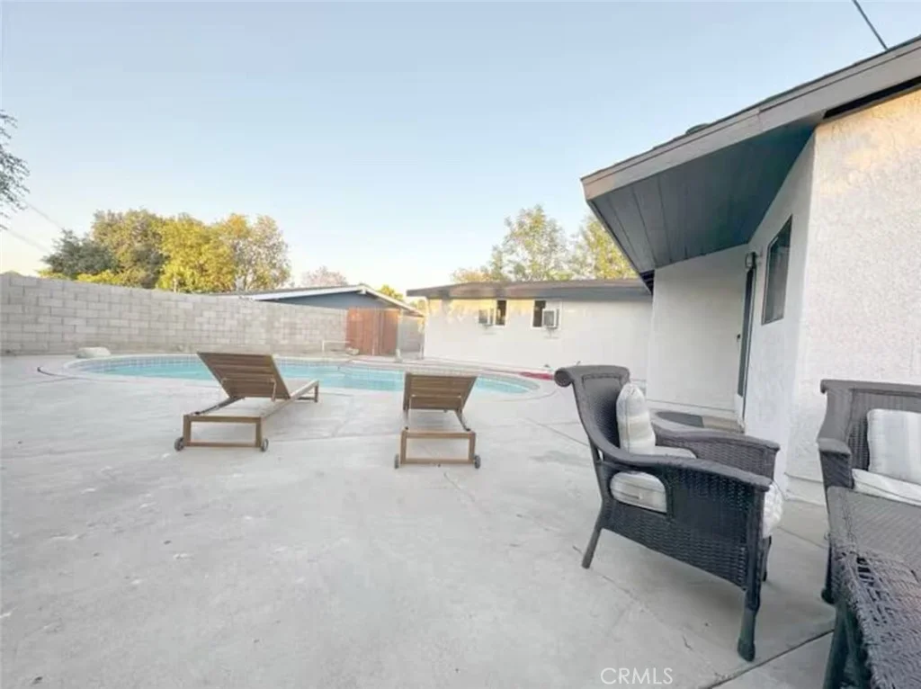 8845 Mentone Pl, Riverside, CA 92503 photo 3
