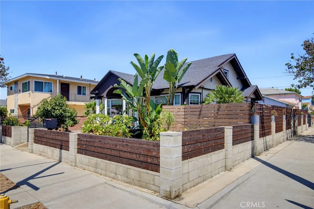 1754 Linden Avenue, Long Beach, CA 90813
