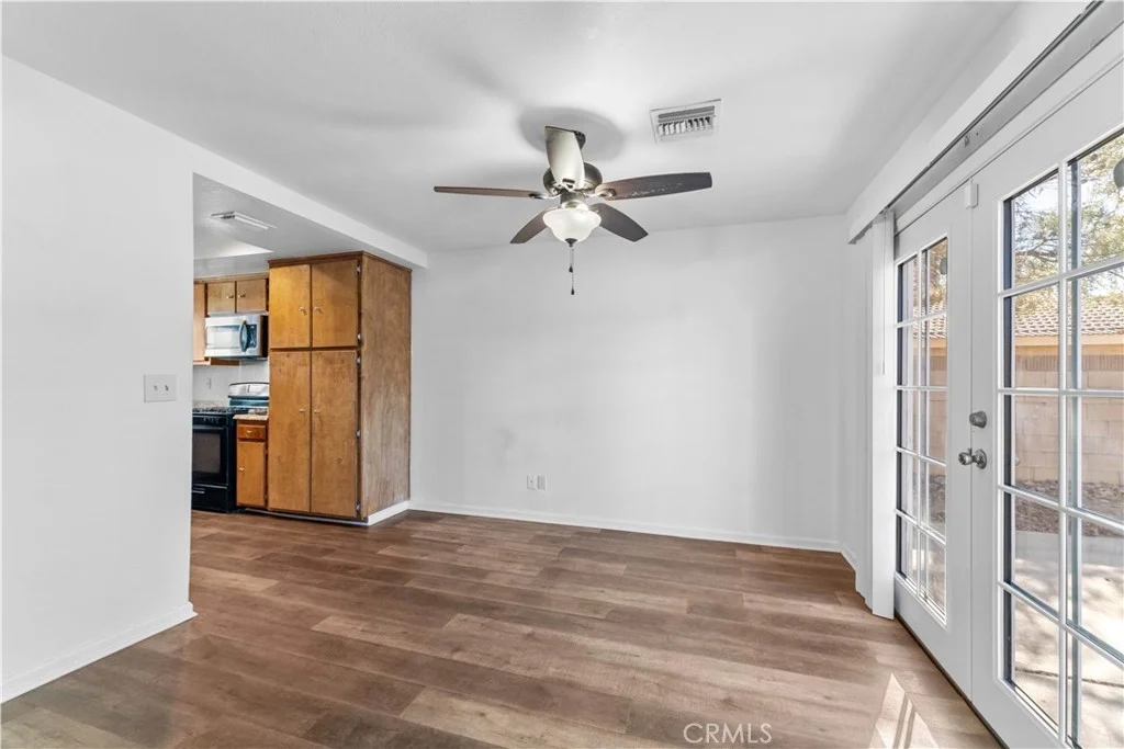 1642 Lauterbach St, Lancaster, CA 93535