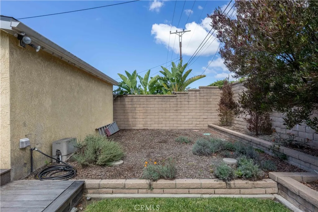 Additional image 125 of 5401 E Canton St, Long Beach, CA 90815