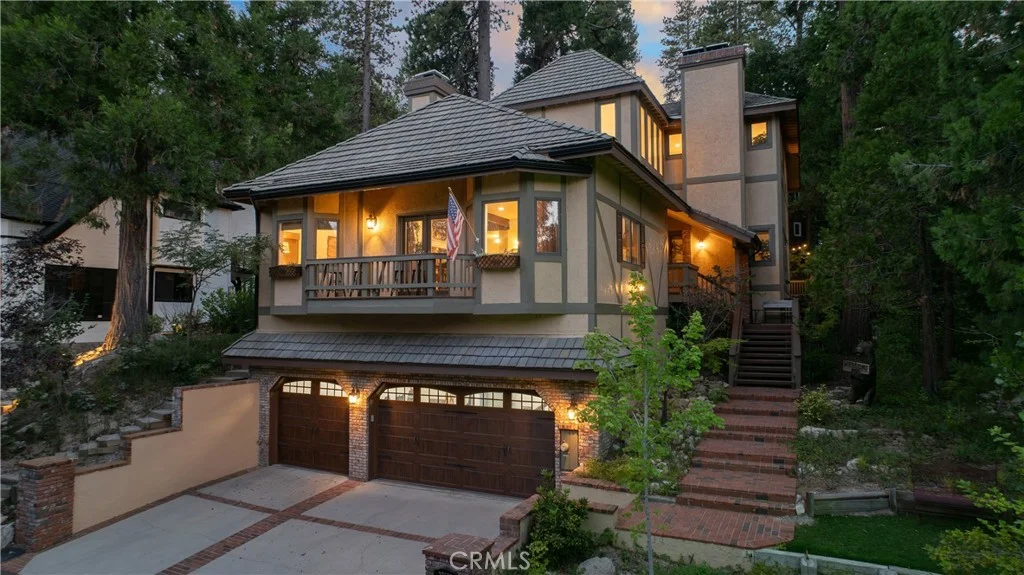27598 Meadow Bay Dr, Lake Arrowhead, CA 92352