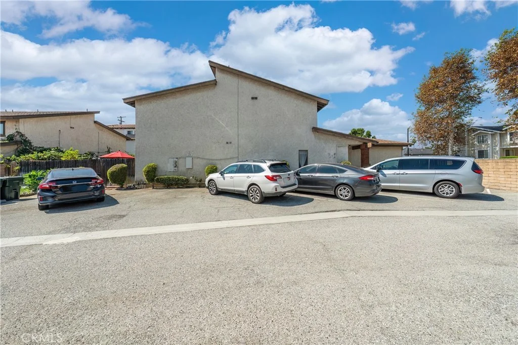 406 Genoa Street Unit B, Monrovia, CA 91016