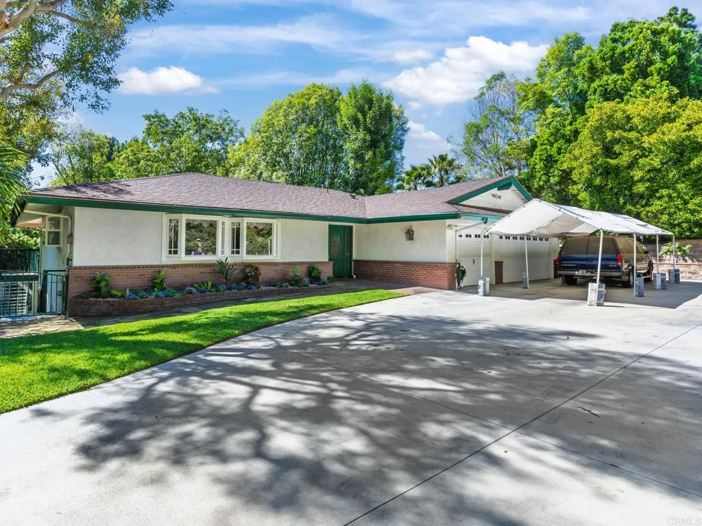 33 Empty Saddle Lane, Rolling Hills Estates, CA 90274 photo 2
