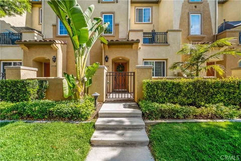 1950 Caminito De La Cruz, Chula Vista, CA MLS: SW25086963