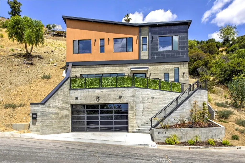 Additional image 41 of 8504 Outland View Dr, Sun Valley, CA 91352