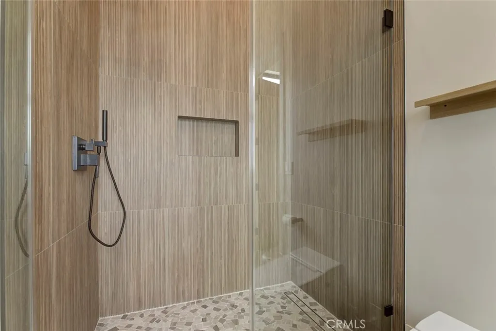 Additional image 31 of 8504 Outland View Dr, Sun Valley, CA 91352