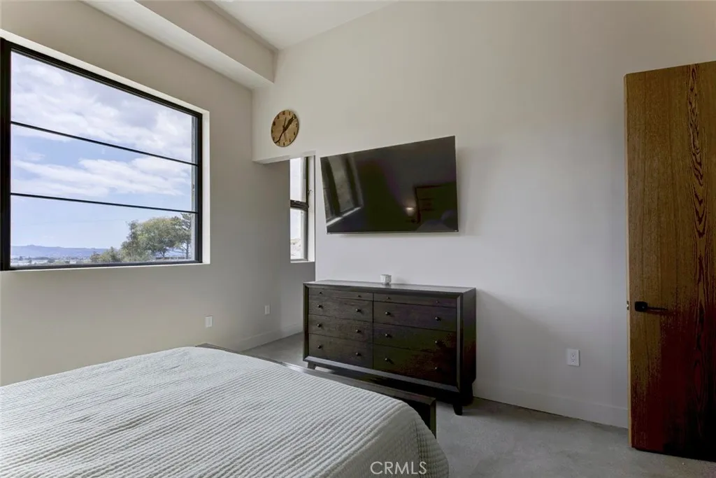 Additional image 16 of 8504 Outland View Dr, Sun Valley, CA 91352