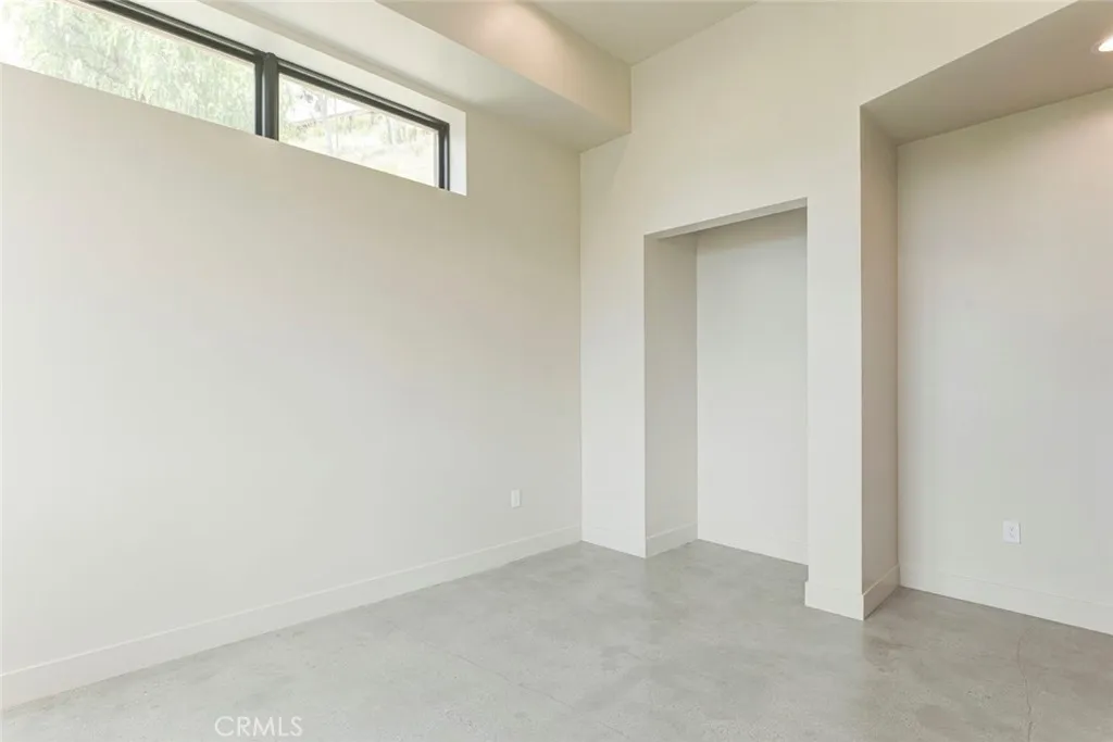 Additional image 25 of 8504 Outland View Dr, Sun Valley, CA 91352