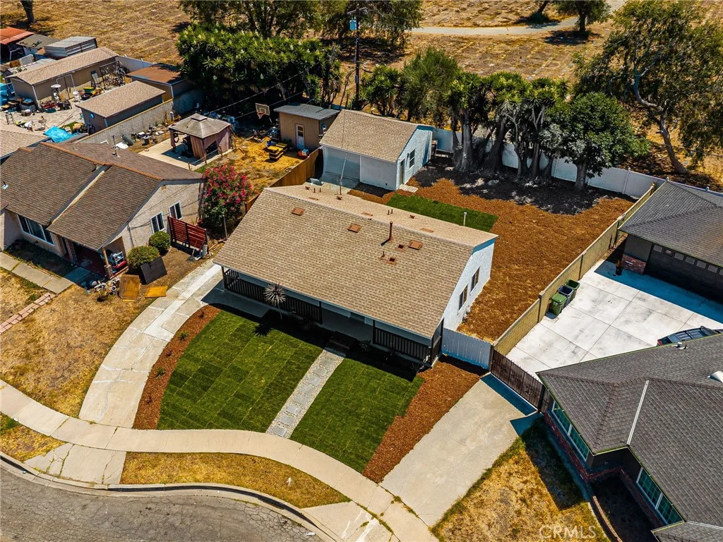 2430 W Bennett St, Compton, CA 90220