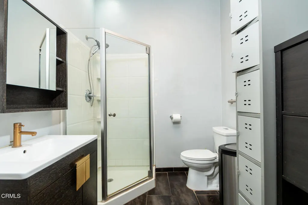 Additional image 20 of 831 S Main Street, Burbank, CA 91506