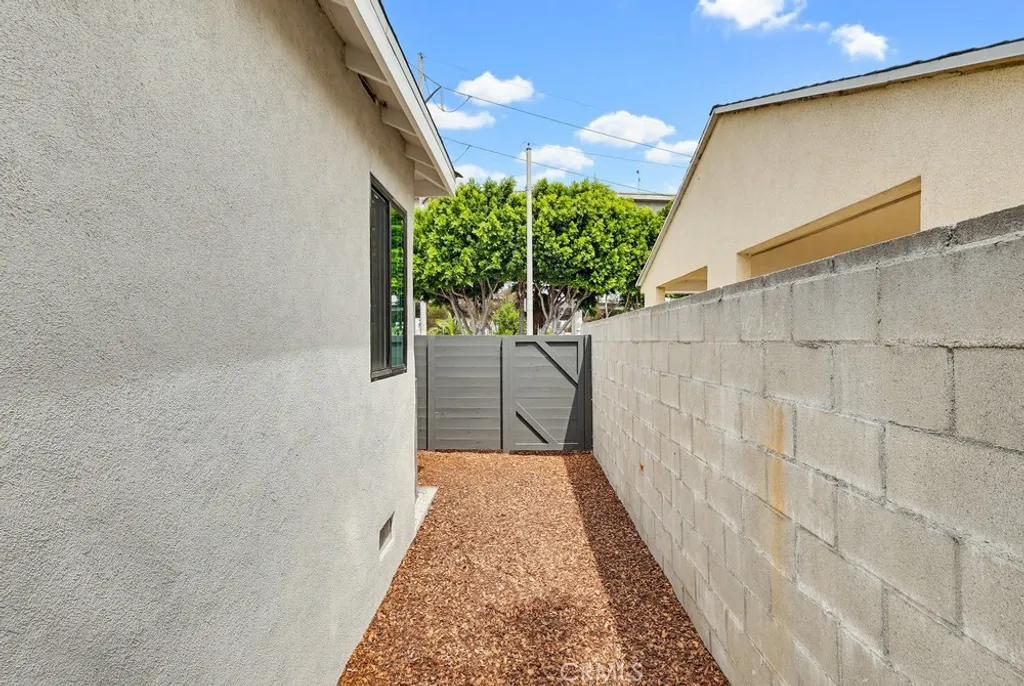 Additional image 37 of 5016 W 116 St W, Hawthorne, CA 90250