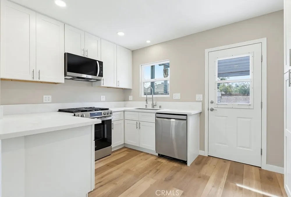 Additional image 43 of 5016 W 116 St W, Hawthorne, CA 90250