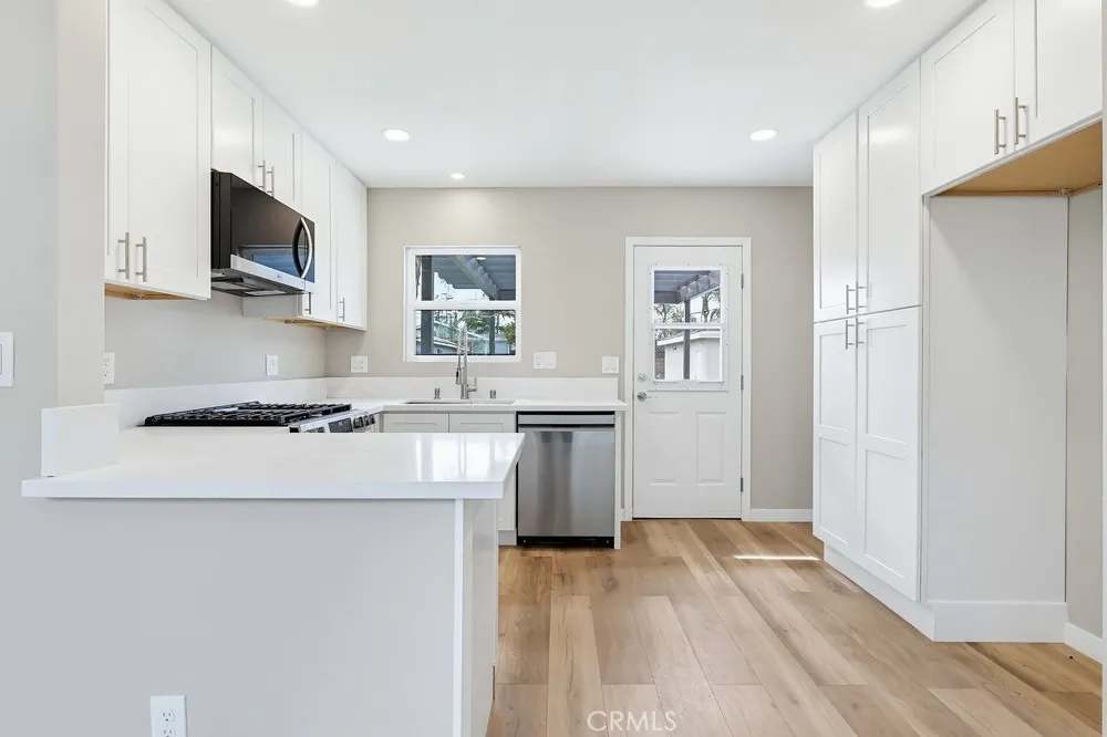 Additional image 66 of 5016 W 116 St W, Hawthorne, CA 90250