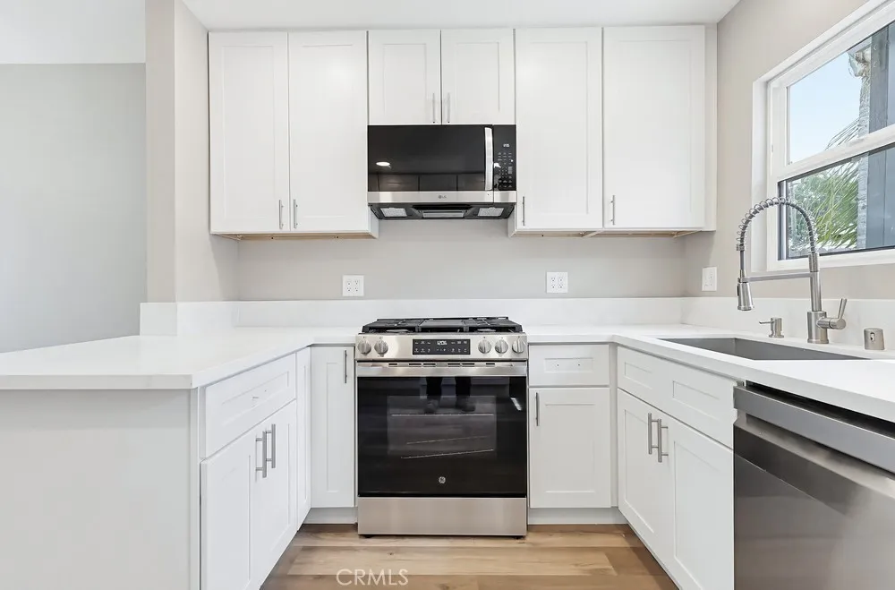 Additional image 64 of 5016 W 116 St W, Hawthorne, CA 90250