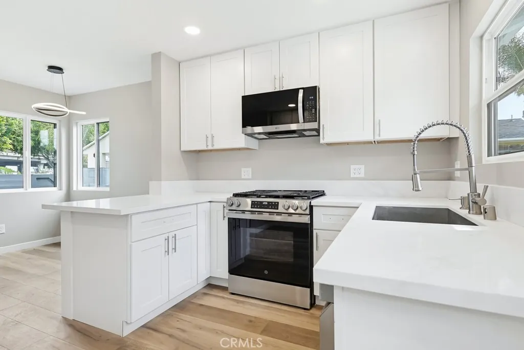 Additional image 25 of 5016 W 116 St W, Hawthorne, CA 90250