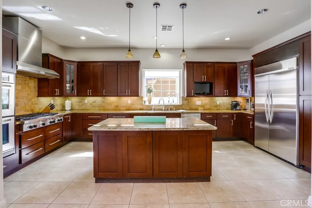 Additional image 3 of 12525 Miranda Street, Valley Village, CA 91607