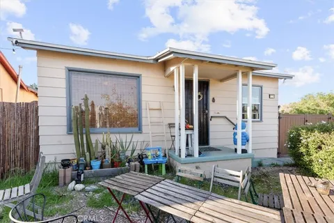 2449 Harwood Street, Los Angeles, CA MLS: PF25074288