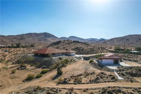 1388 N Jemez Trail, Landers, CA MLS: JT25033748