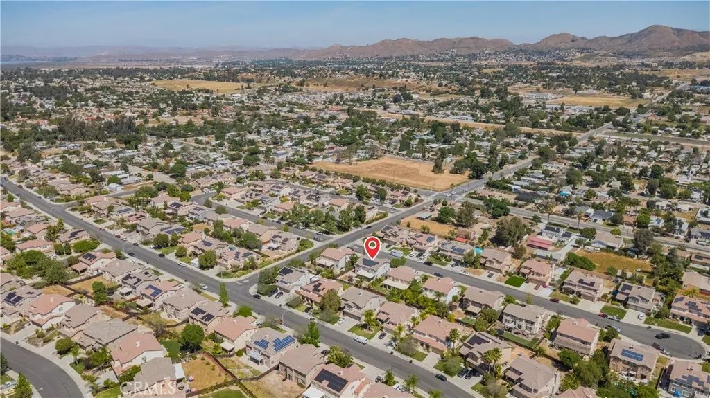 21565 Pumice Ln, Wildomar, CA 92595