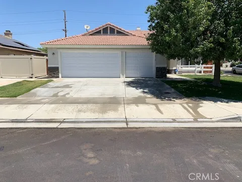 4450 Rainbow View Way, Hemet, CA MLS: TR25108542