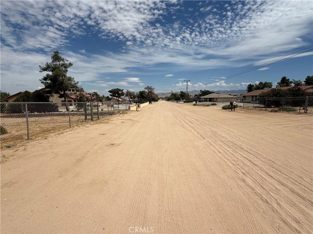 15000 Sage St, Hesperia, CA 92345