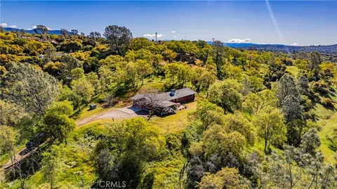 33067 Blue Vista Court, Coarsegold, CA 93614 - MLS#: FR25078699