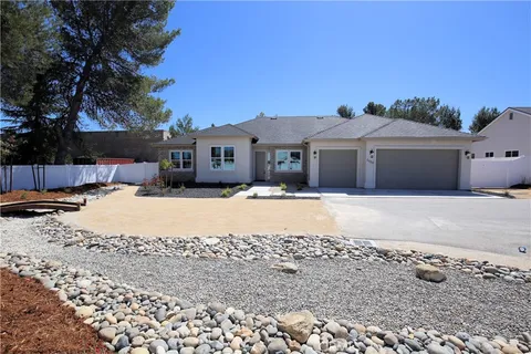 2050 Prospect Ave, Paso Robles, CA 93446 - MLS#: NS24035430
