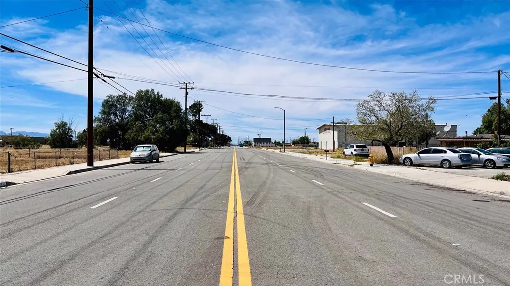 Additional image 43 of 12036 Bartlett Avenue, Adelanto, CA 92301