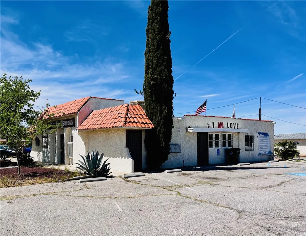 Additional image 18 of 12036 Bartlett Avenue, Adelanto, CA 92301