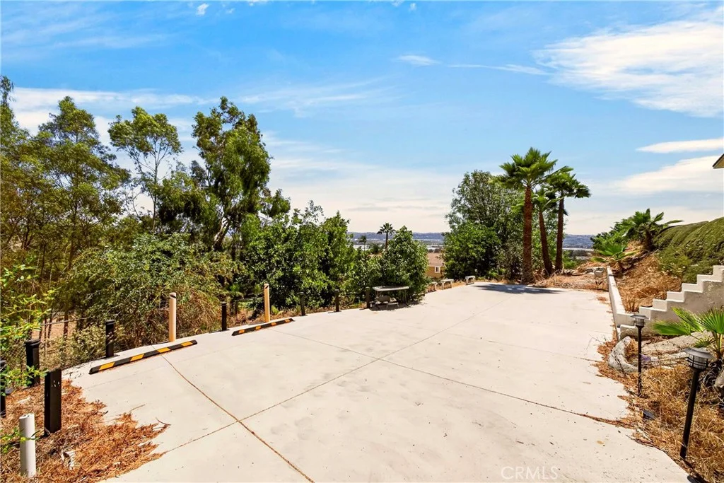 880 Gartel Dr, Walnut, CA 91789 photo 5