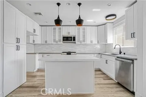 15149 Gilmore Street, Van Nuys, CA 91411 - MLS#: SR25095174