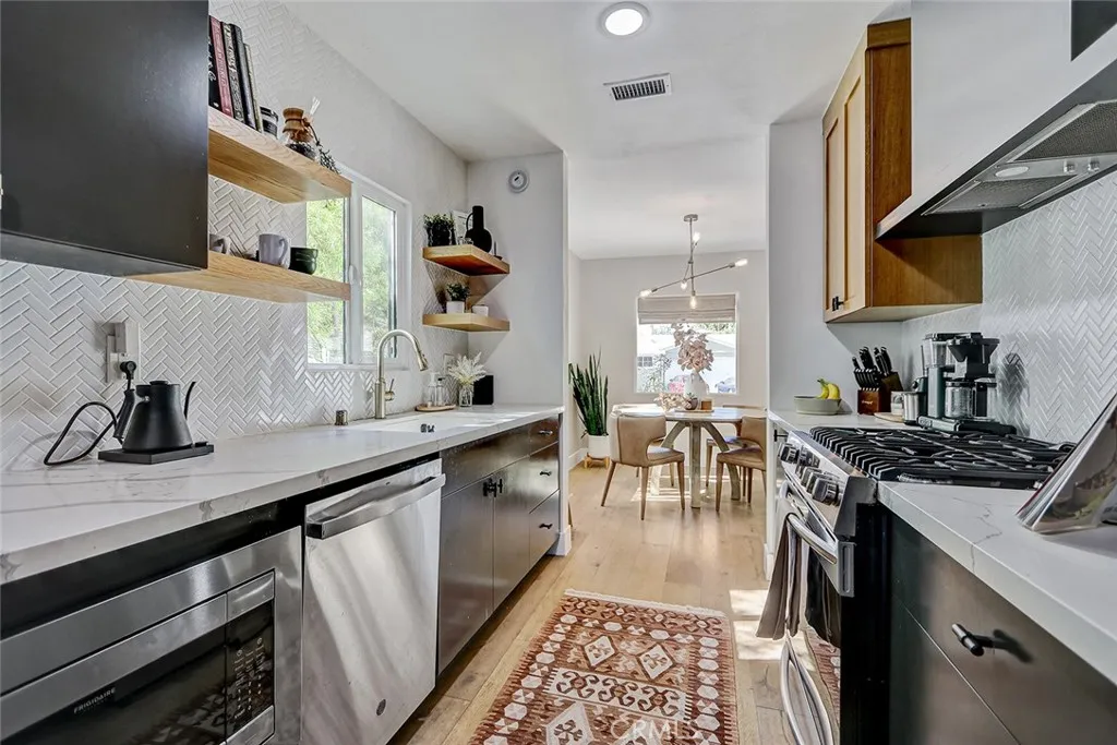 Additional image 40 of 11912 Mccune Ave, Los Angeles, CA 90066