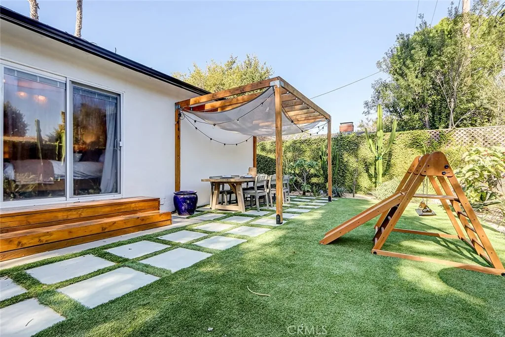 Additional image 53 of 11912 Mccune Ave, Los Angeles, CA 90066