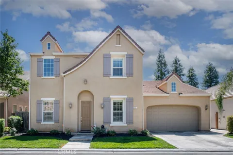 Property image for 42 W Serena Avenue, Clovis, CA 93619