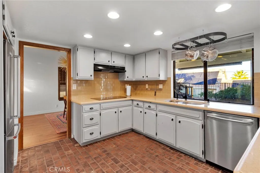 Additional image 95 of 13685 Hidden Valley Road, Victorville, CA 92395
